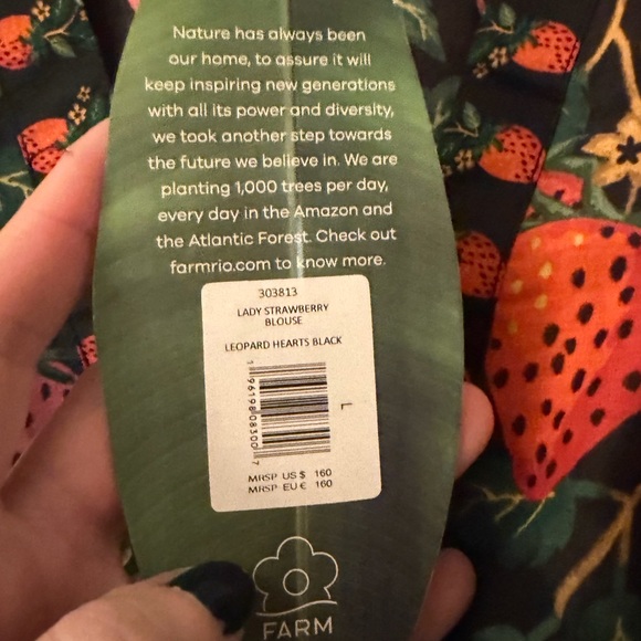 NWT Farm Rio Lady Strawberry Blouse with peplum hem. 100% cotton. Size L - Picture 7 of 13